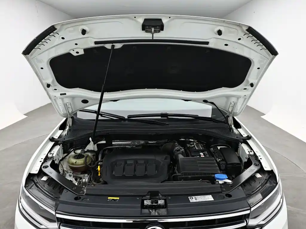 Volkswagen Tiguan L — миниатюра 16