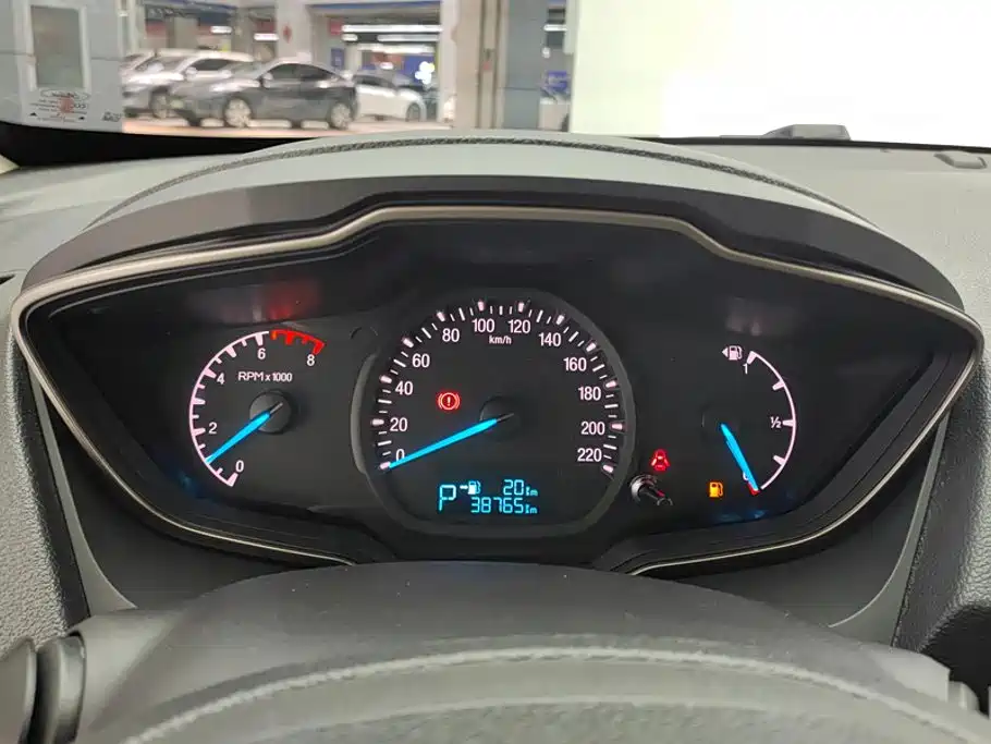Ford Escort — миниатюра 14