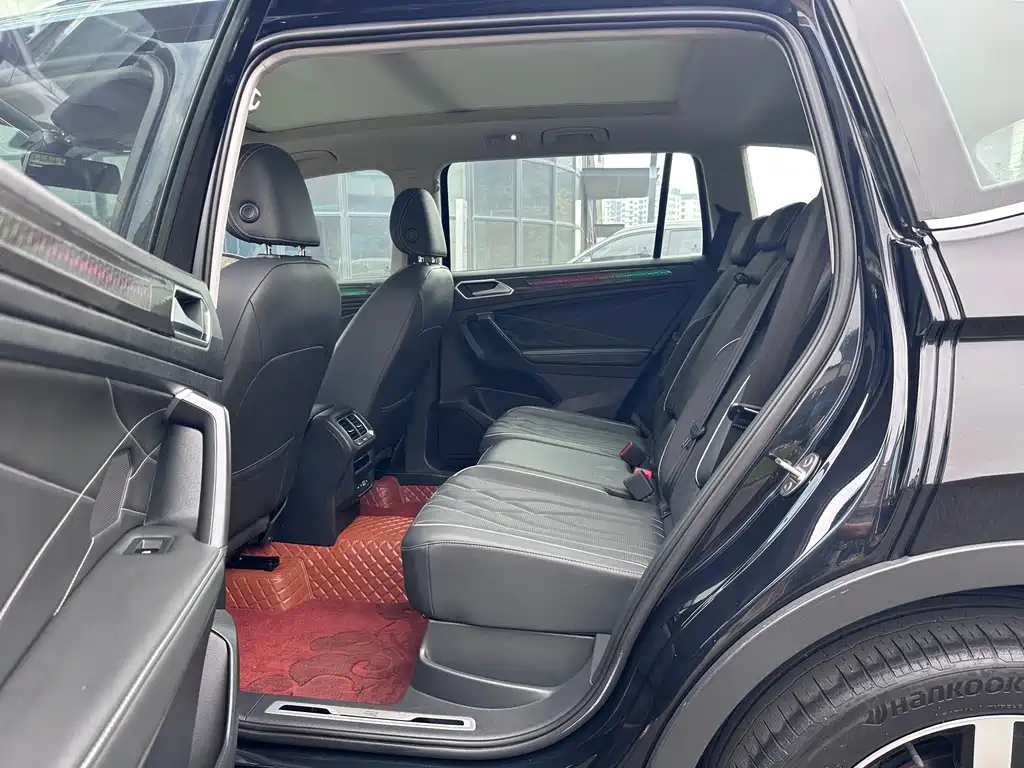 Volkswagen Tiguan L — миниатюра 6