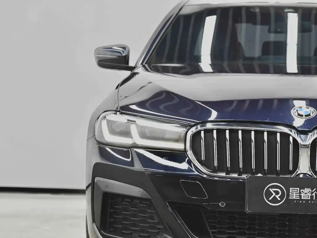 BMW 5 Series — миниатюра 29