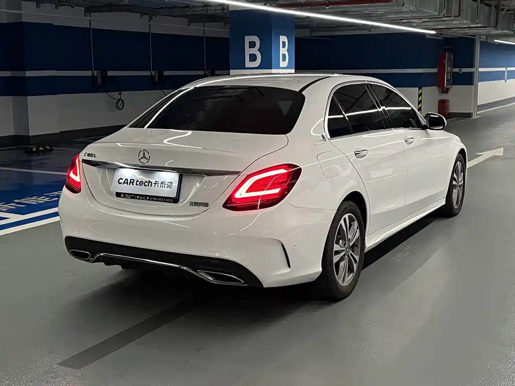 Mercedes-Benz C-Class — миниатюра 9
