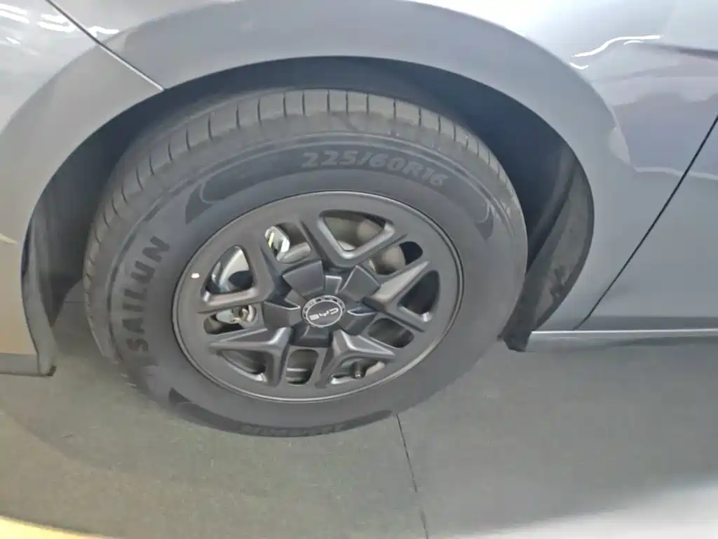 BYD Seal 05 DM-i — миниатюра 23