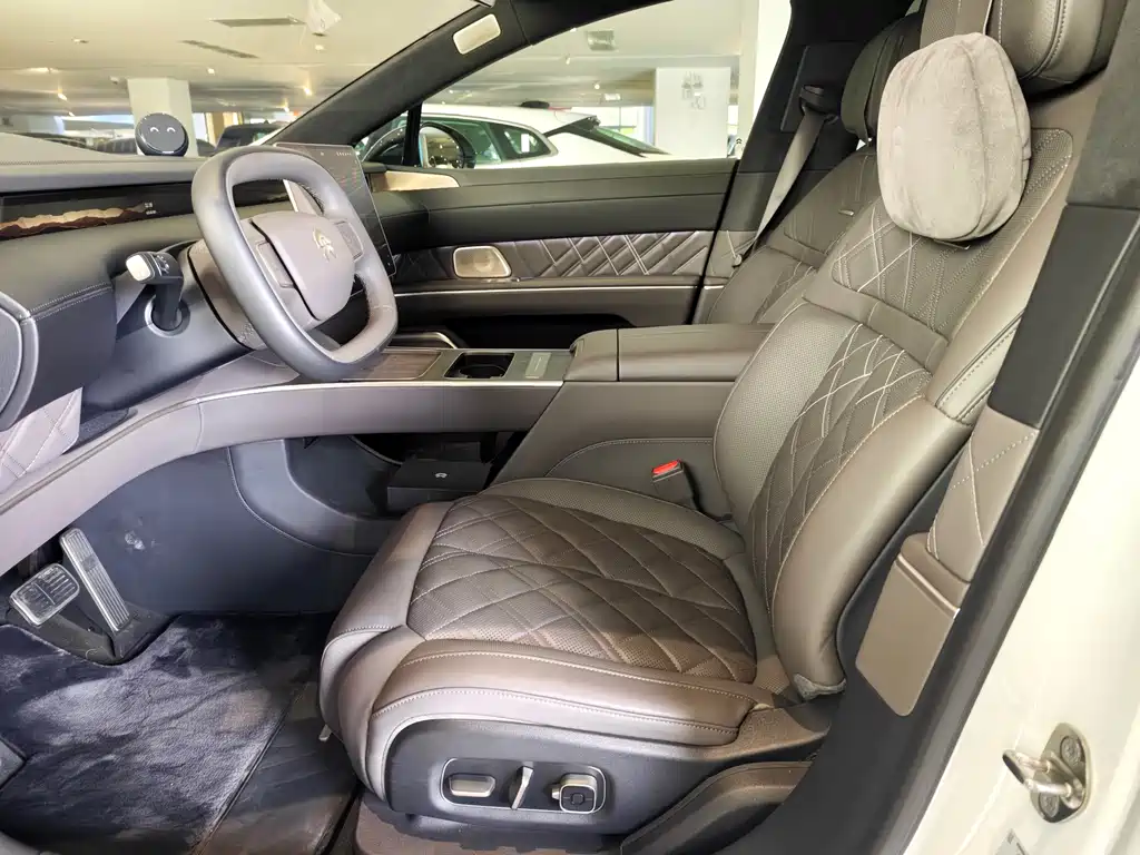 NIO ET9 2025 102kWh
