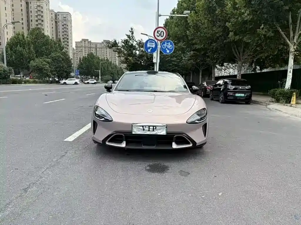 Xiaomi SU7 — миниатюра 2