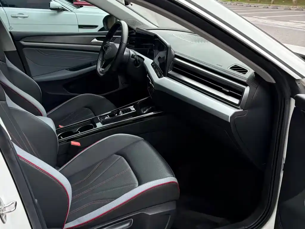 Volkswagen Lamando — миниатюра 9