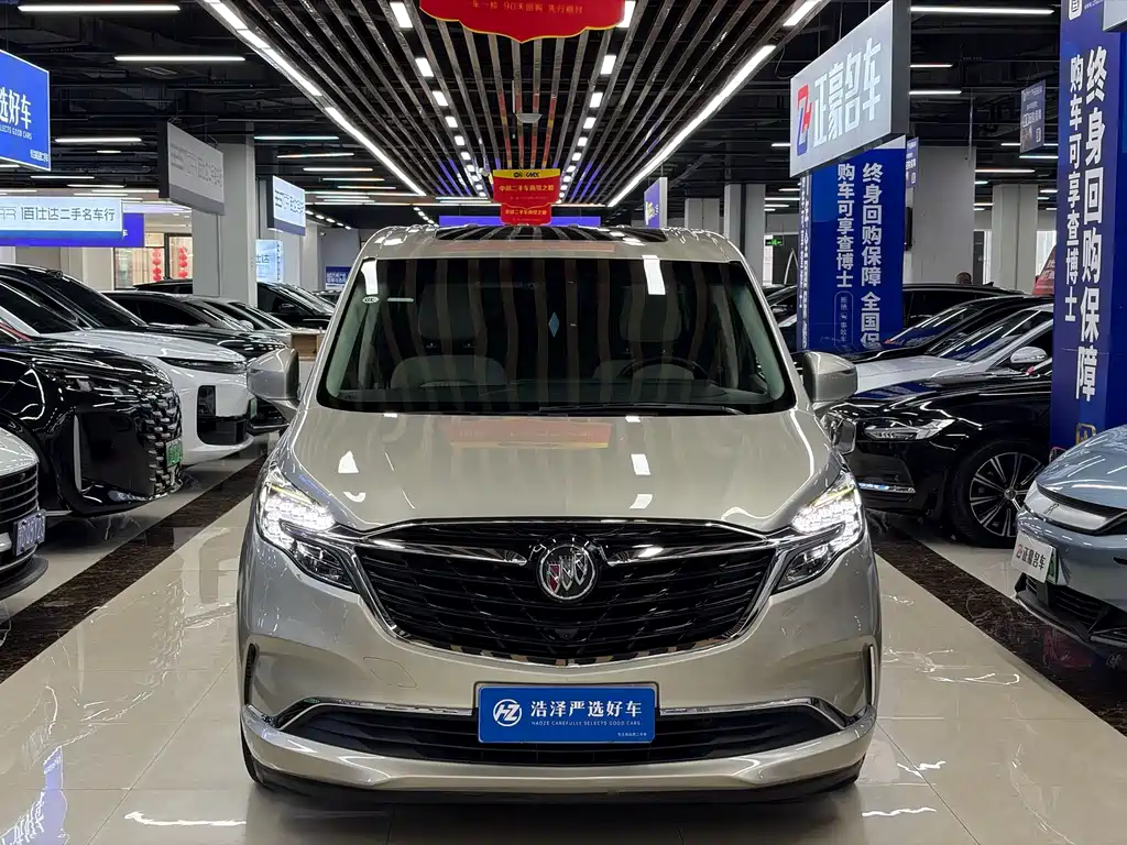 Buick GL8 — миниатюра 2