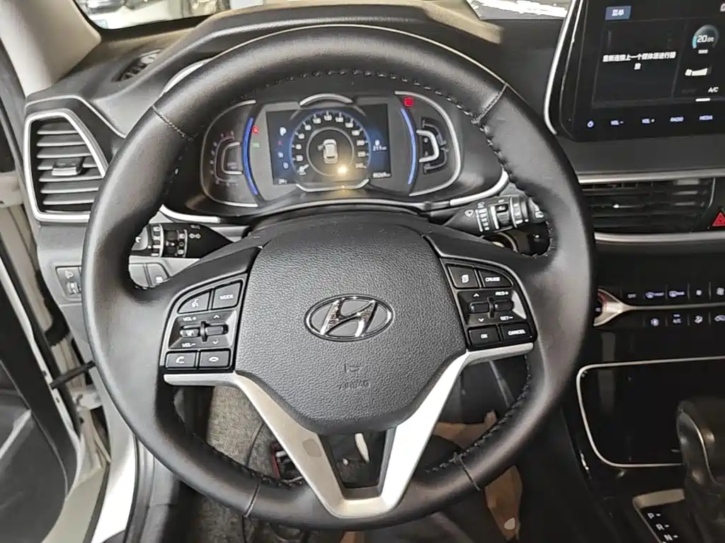 Hyundai Tucson — миниатюра 11