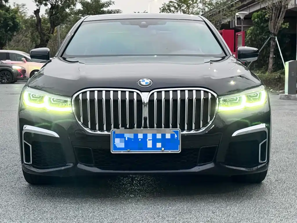 BMW 7 SERIES