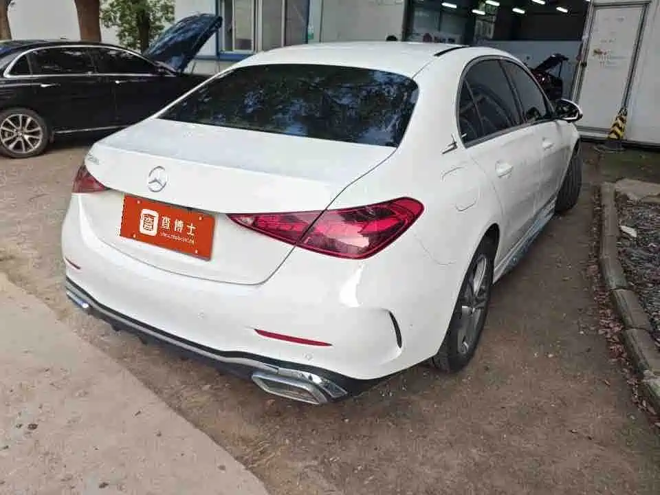 Mercedes-Benz C-Class — миниатюра 9