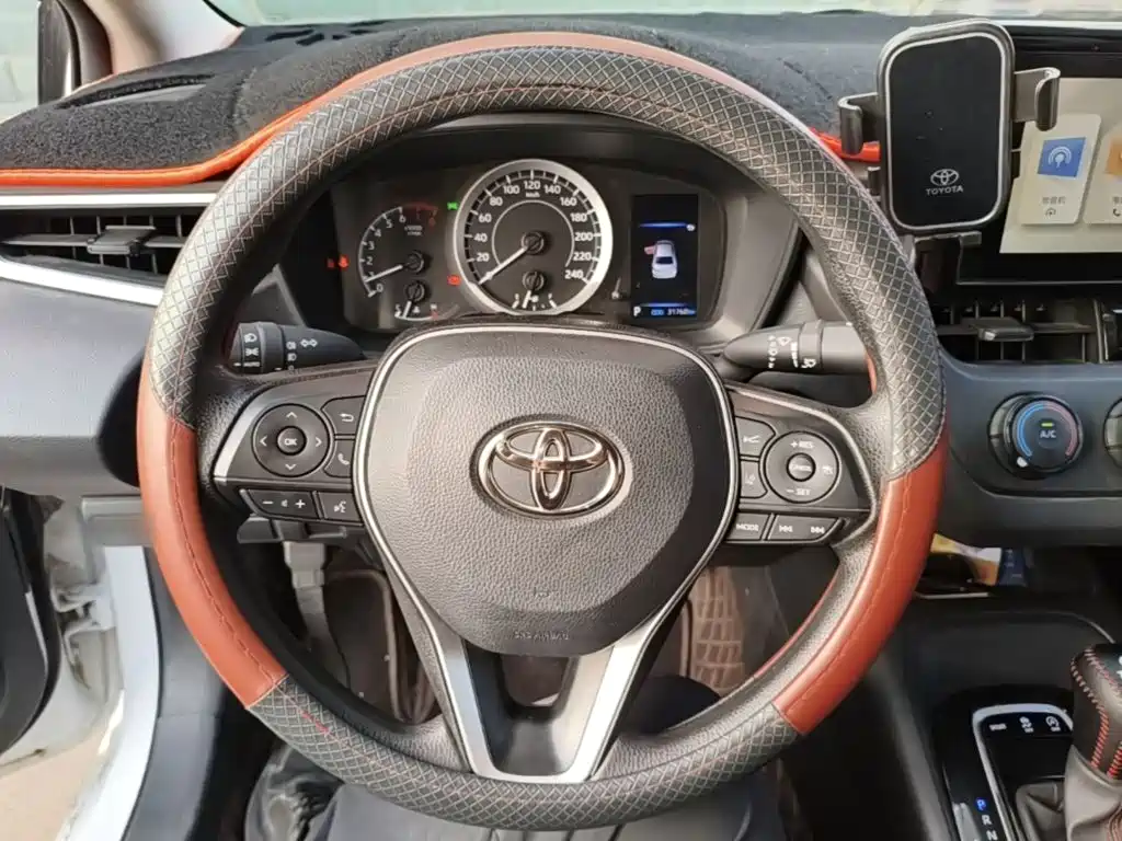 Toyota Corolla — миниатюра 11