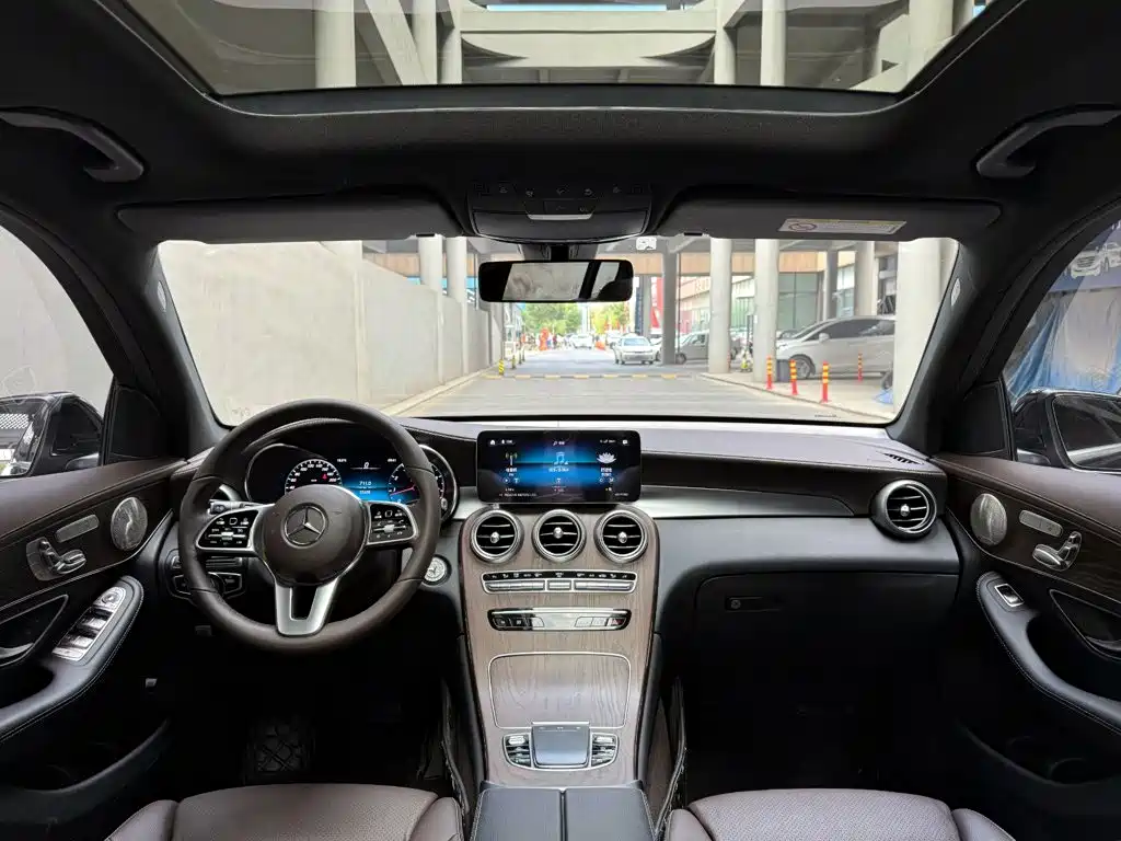 Mercedes-Benz GLC — миниатюра 11