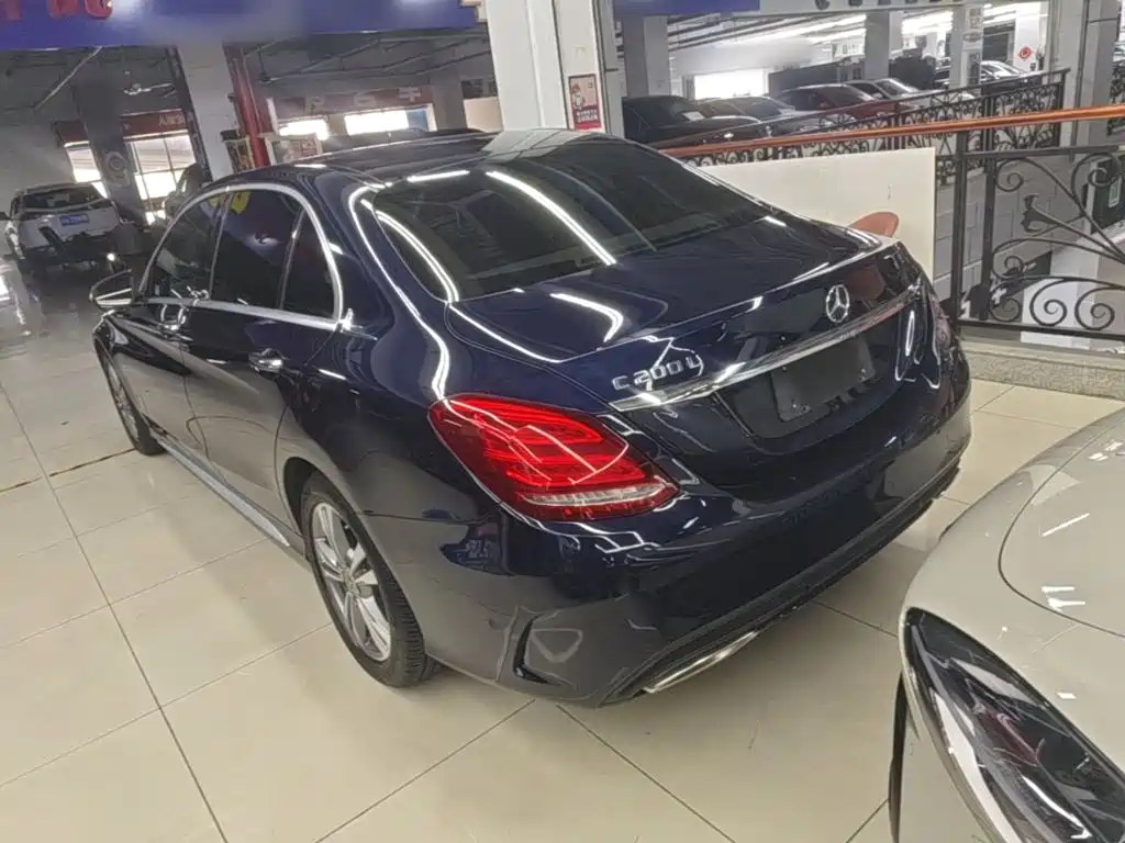Mercedes-Benz C-Class — миниатюра 5
