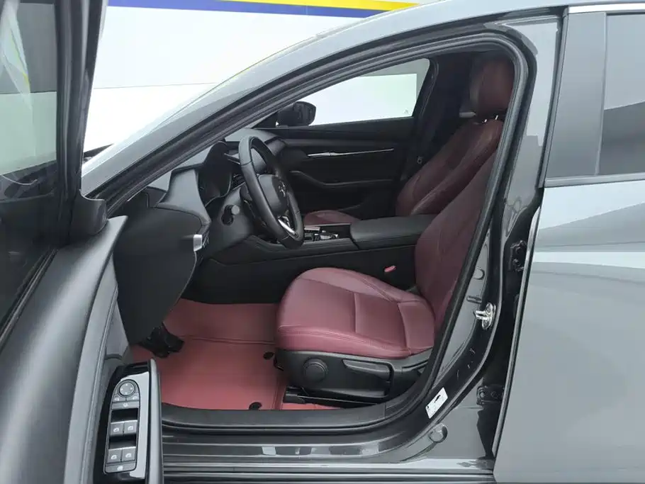 Mazda 3 Axela — миниатюра 9