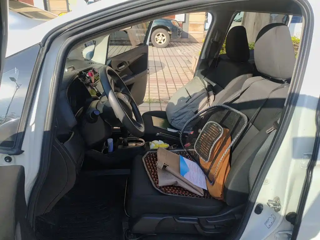 Honda Fit — миниатюра 11