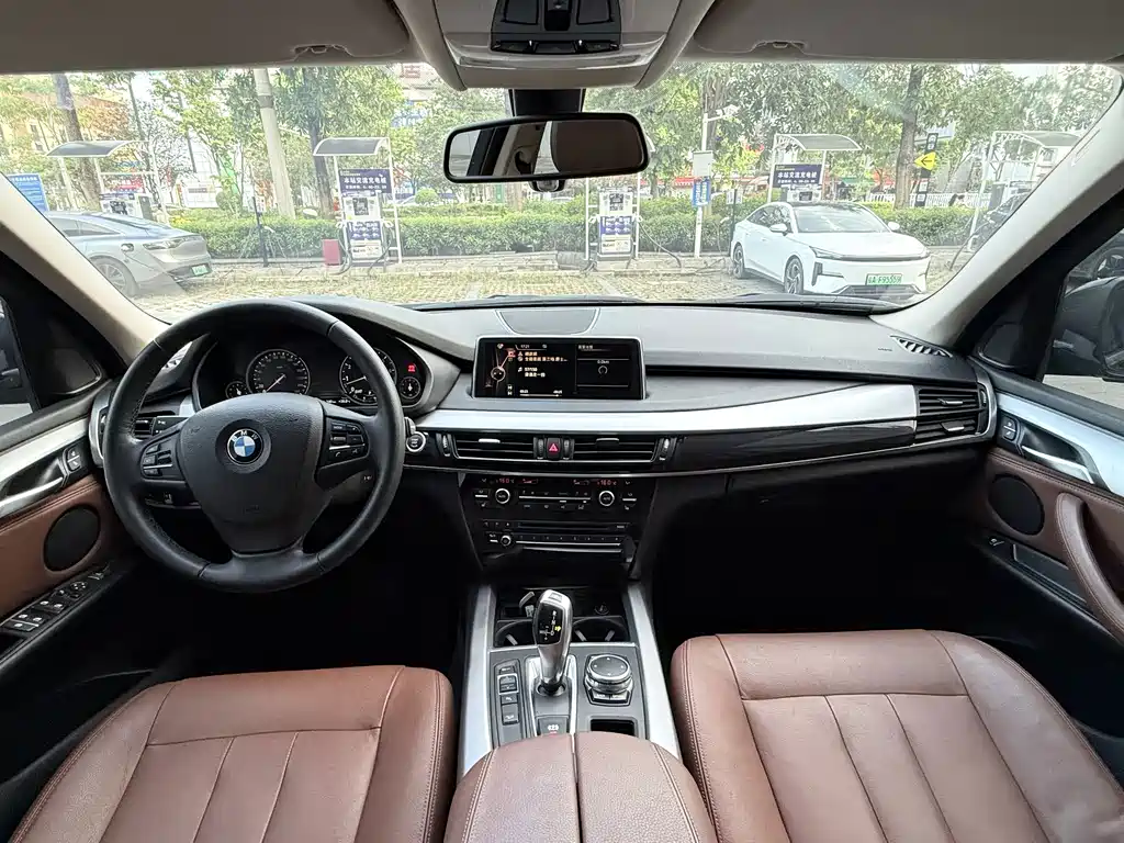 BMW X5 (Import) — миниатюра 9