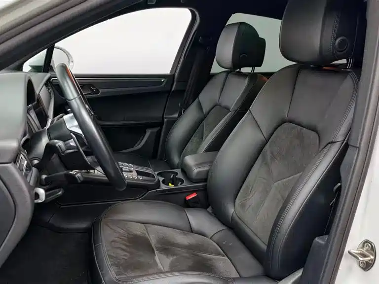 Porsche Macan — миниатюра 10
