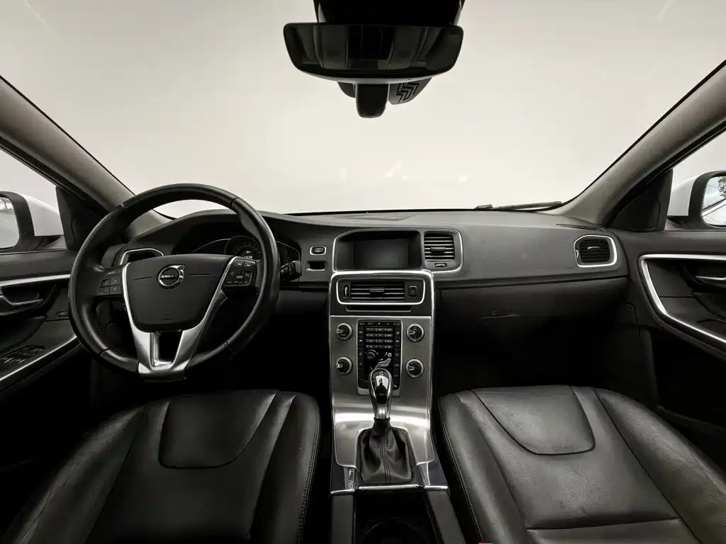 Volvo S60 — миниатюра 5