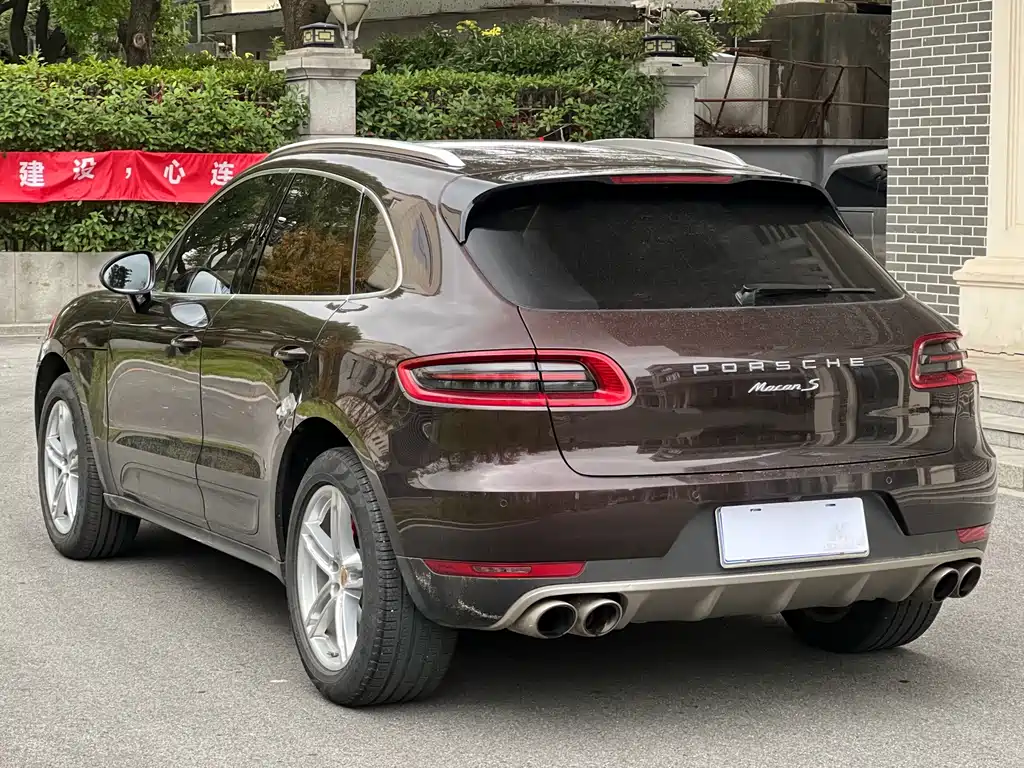 Porsche Macan — миниатюра 4