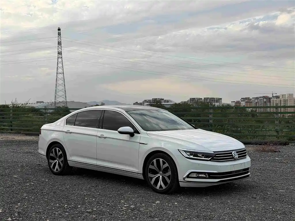 Volkswagen Magotan — миниатюра 3