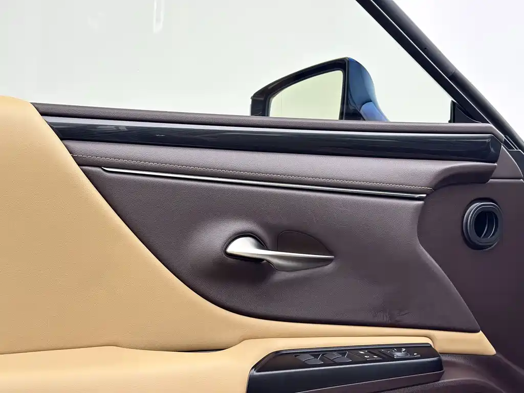 Lexus ES — миниатюра 15