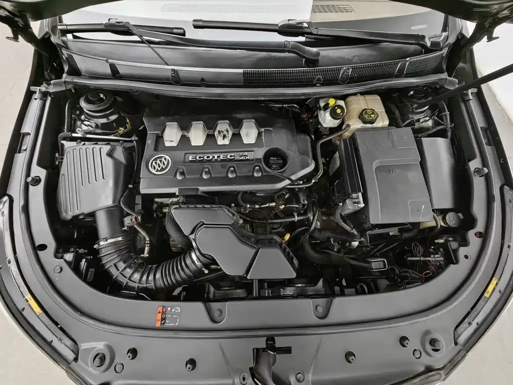 Buick LaCrosse — миниатюра 6