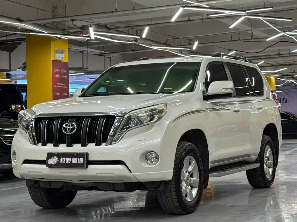 TOYOTA PRADO