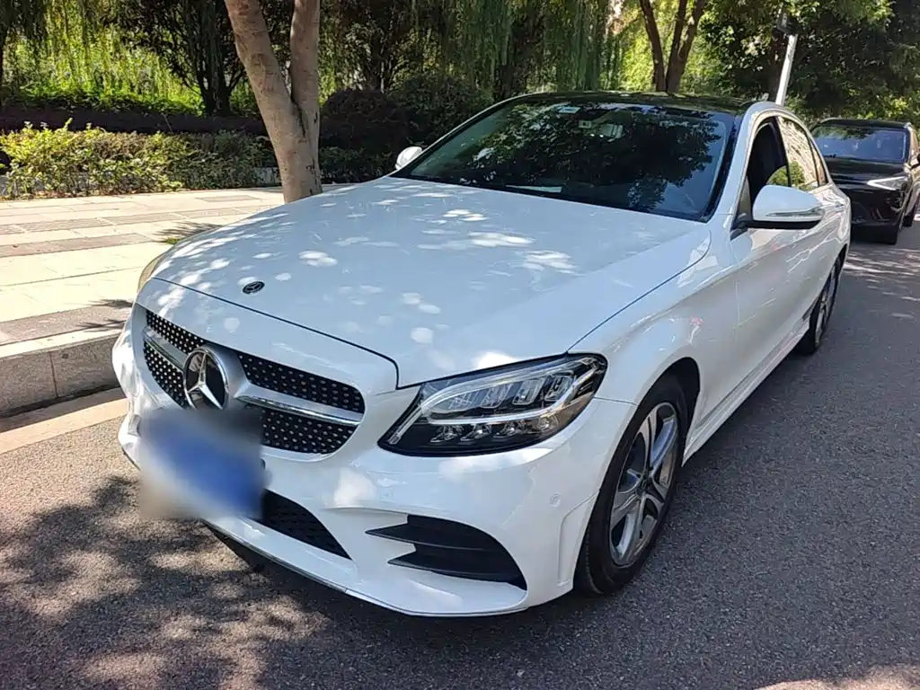 Mercedes-Benz C-Class — миниатюра 2