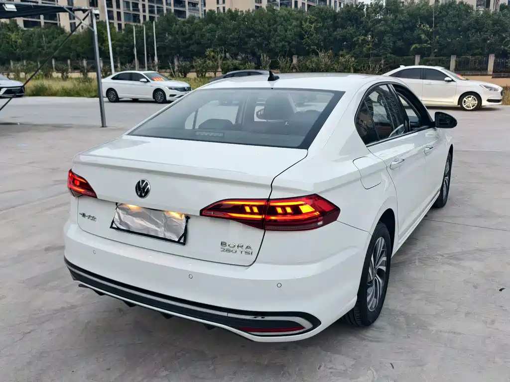 Volkswagen Bora — миниатюра 6