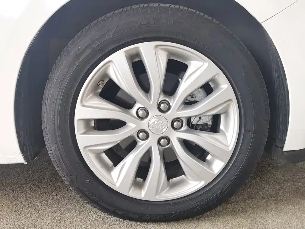 Buick Excelle — миниатюра 12