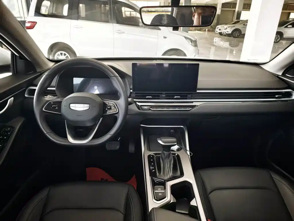 Geely Emgrand — миниатюра 10