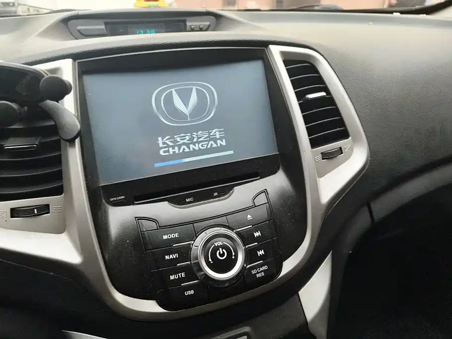 Changan Eado XT — миниатюра 13