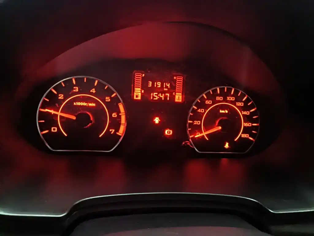 Wuling Hongguang V — миниатюра 12