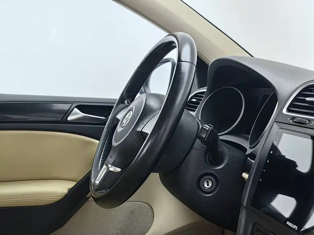 Volkswagen Golf — миниатюра 22