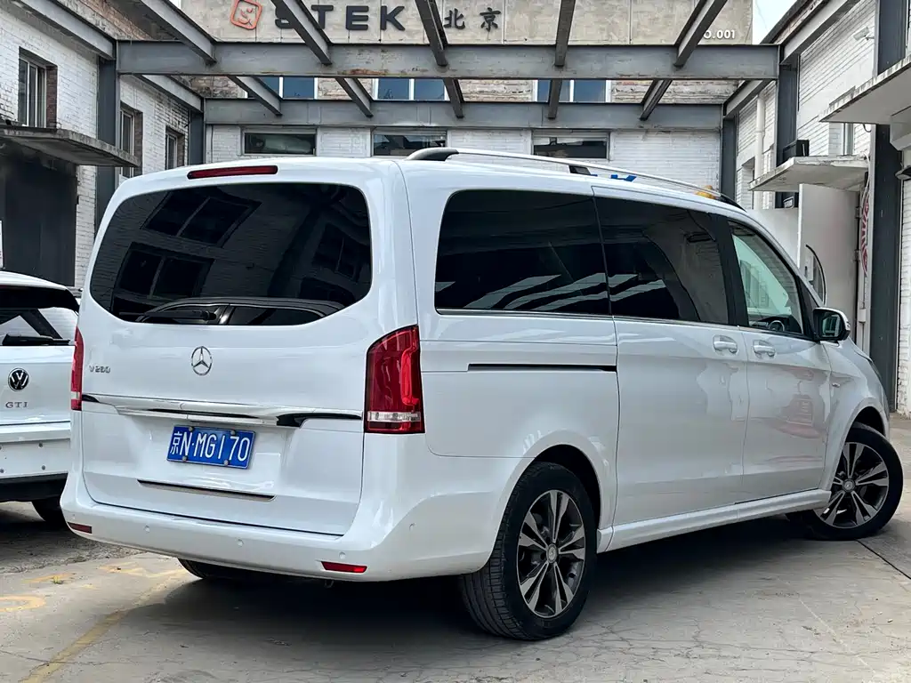 Mercedes-Benz V-Class V 2017 V 260 Luxury