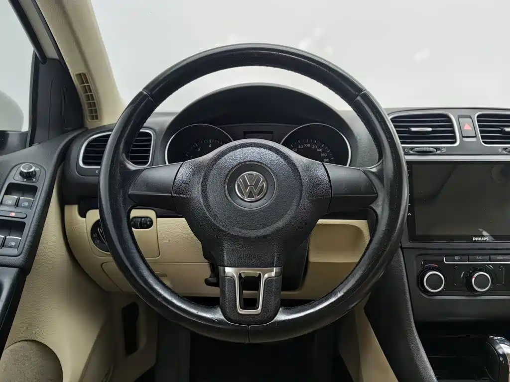 Volkswagen Golf — миниатюра 11