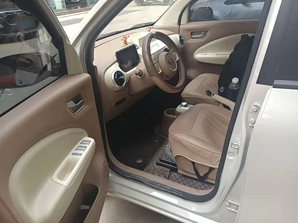 Wuling MINIEV — миниатюра 16