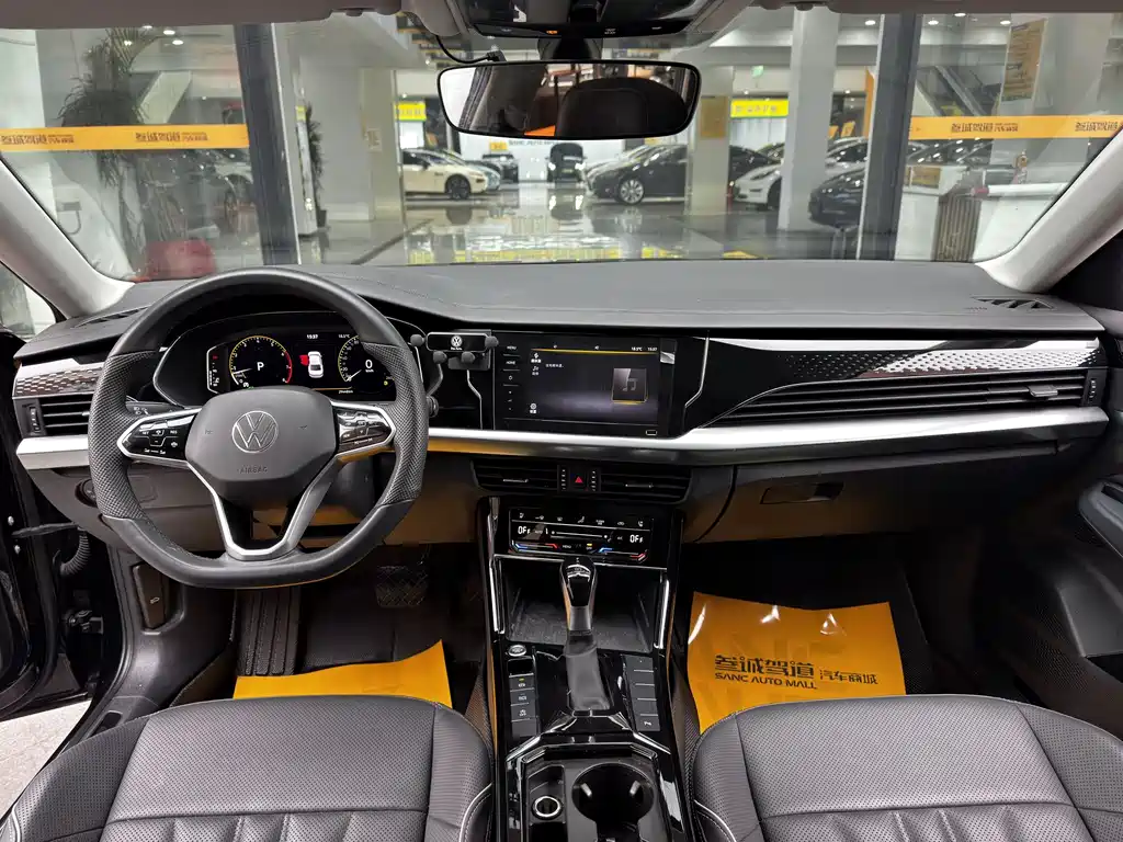 Volkswagen Passat 2024 380TSI Elite