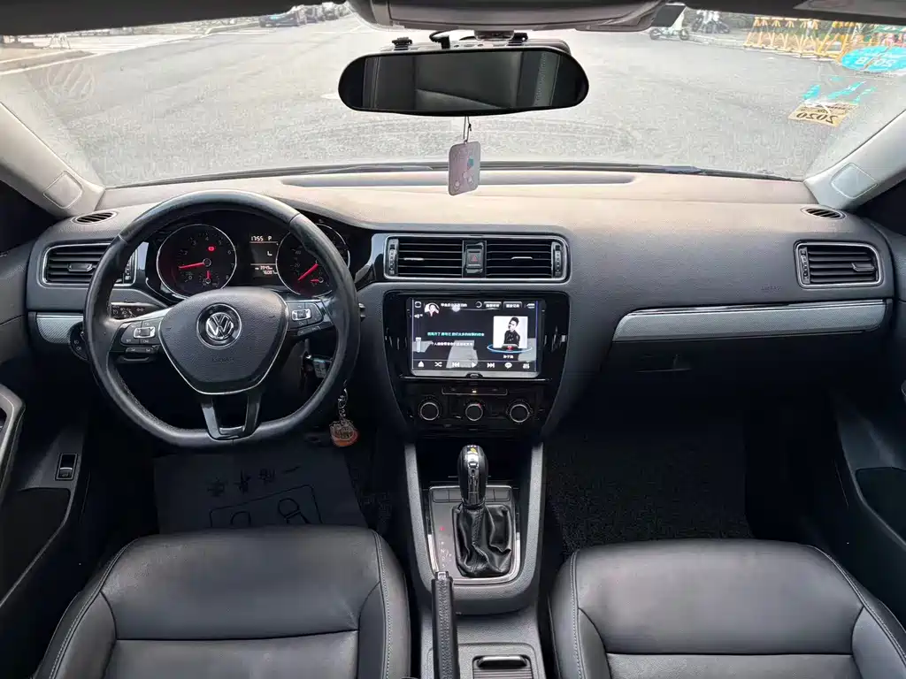 Volkswagen Sagitar — миниатюра 11
