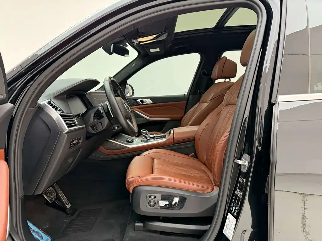 BMW X7 — миниатюра 17