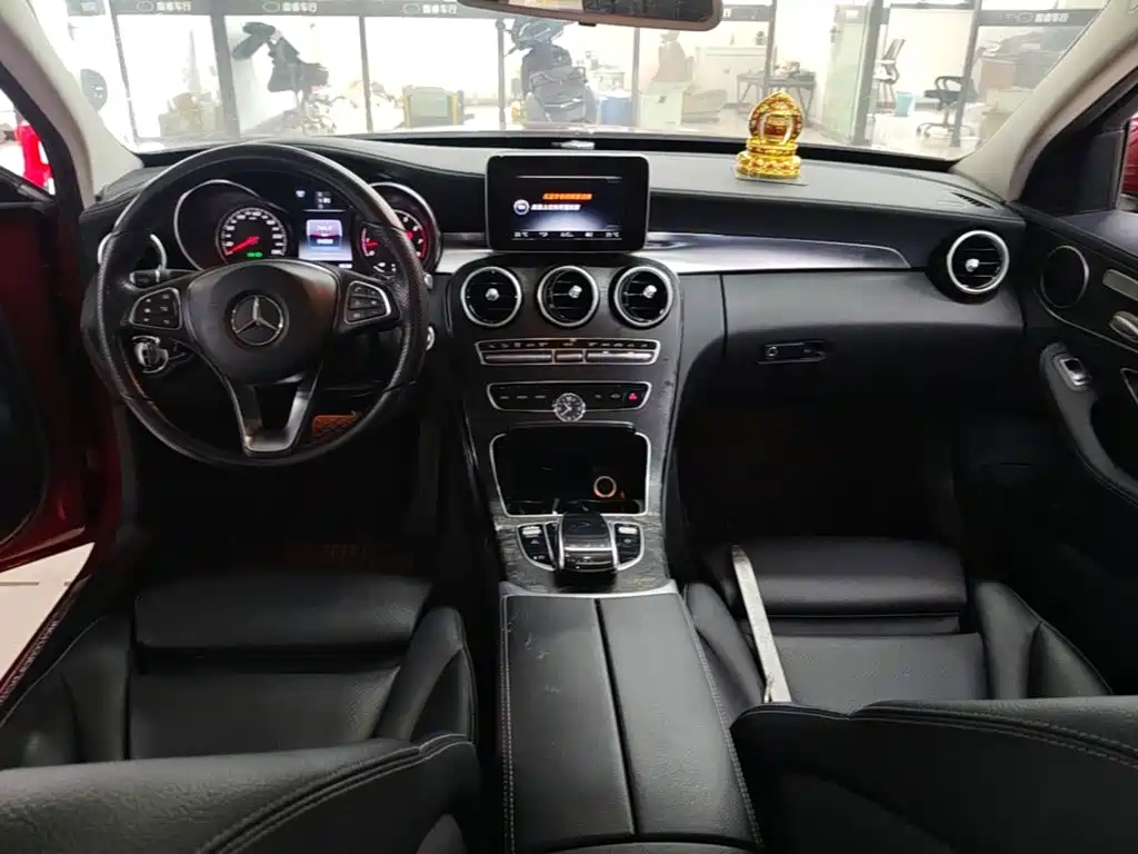 Mercedes-Benz C-Class — миниатюра 10