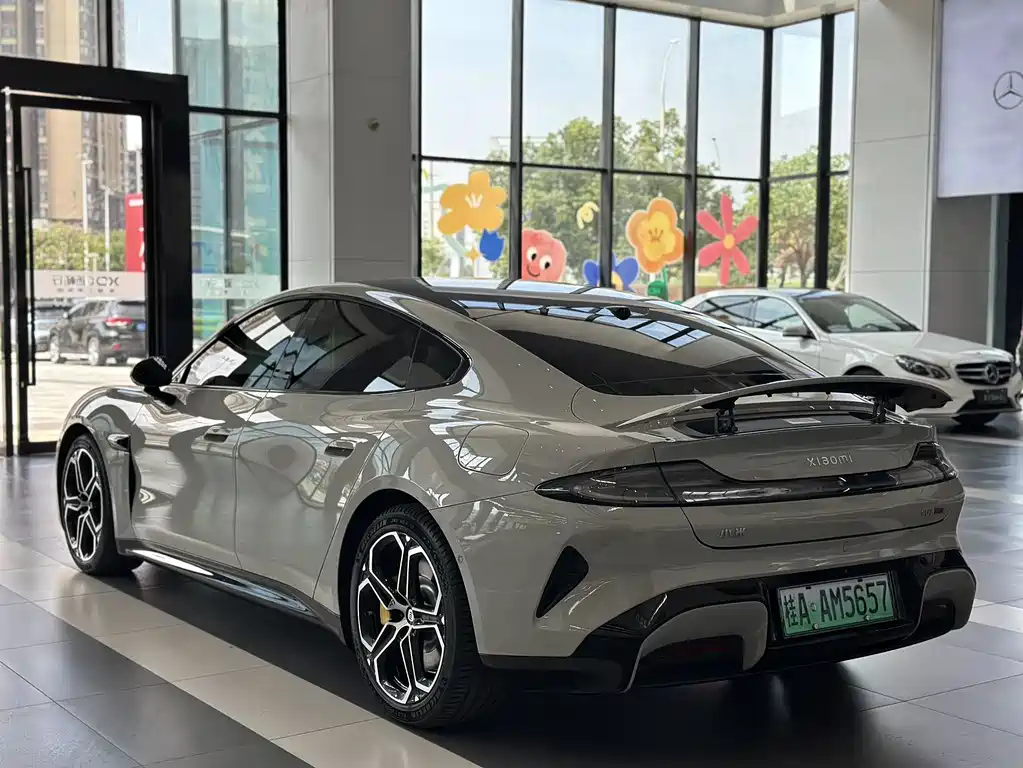 XIAOMI CAR XIAOMI SU7