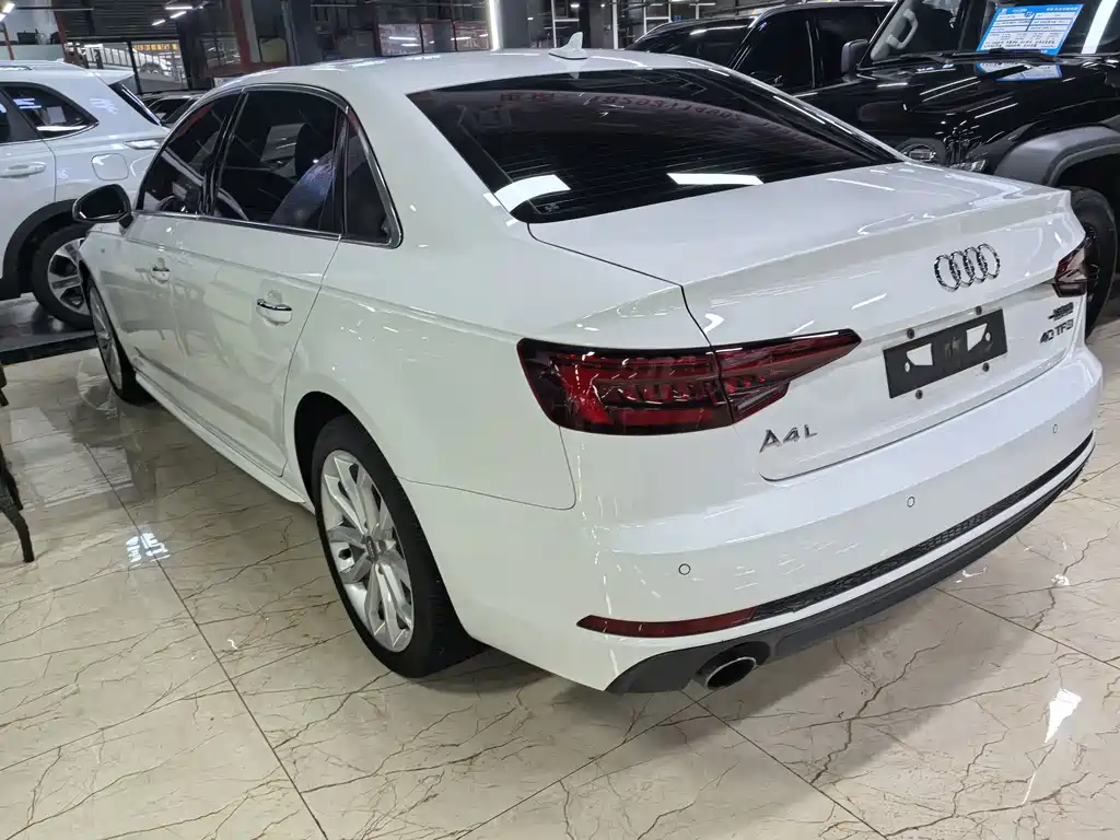 Audi A4L — миниатюра 4
