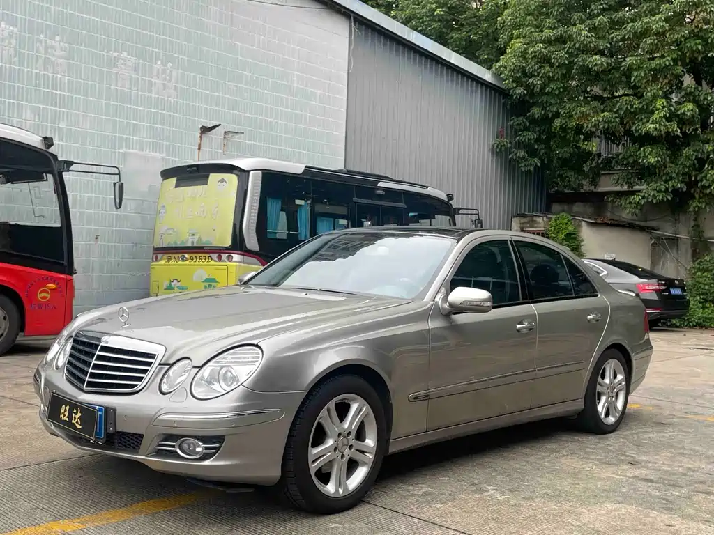 Mercedes-Benz E-Class 2008