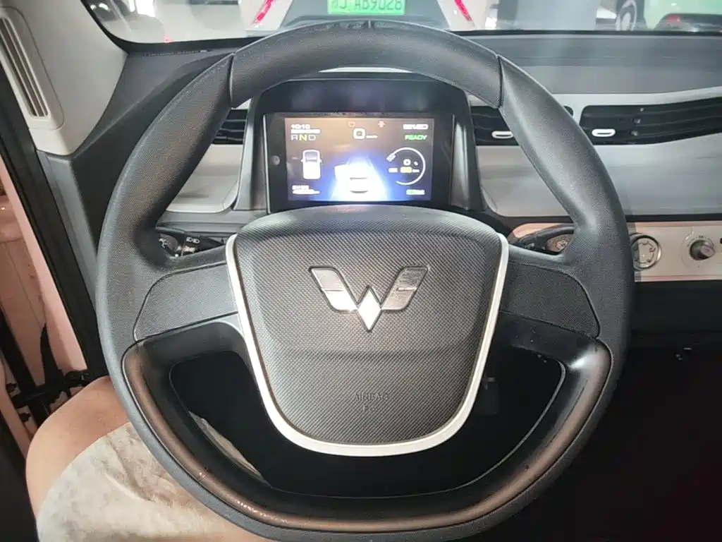 Wuling MINIEV — миниатюра 11