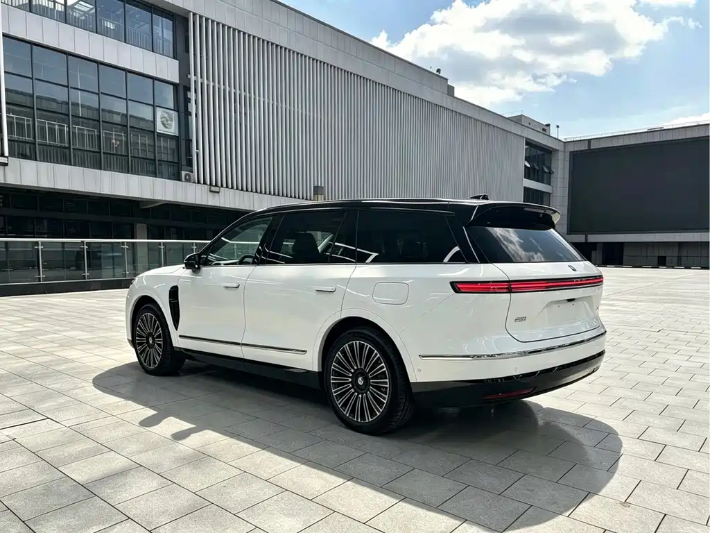 NIO ES8 — миниатюра 10