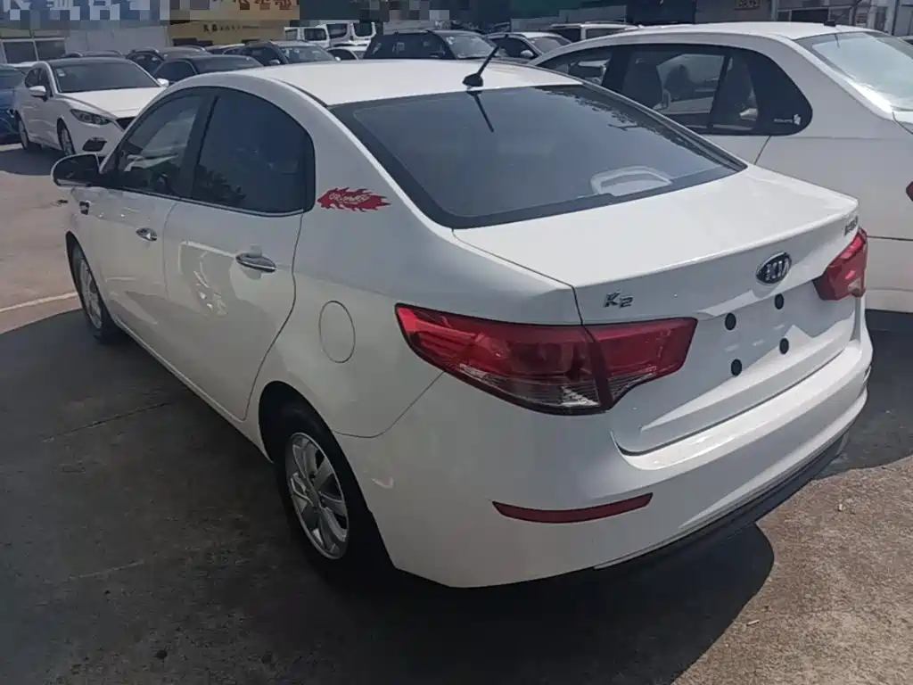 Kia K2 — миниатюра 5