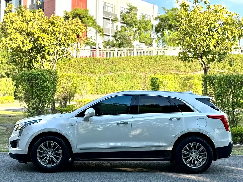 Cadillac XT5 — миниатюра 4