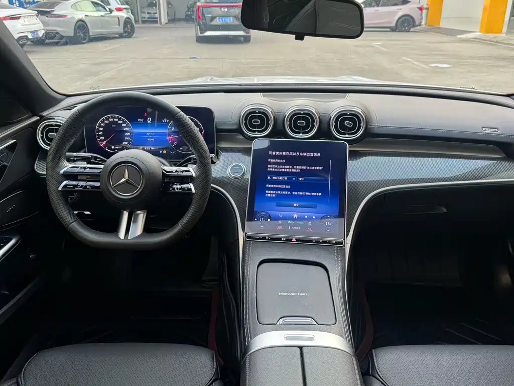 Mercedes-Benz C-Class — миниатюра 9