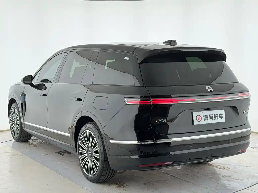 NIO ES8 — миниатюра 14