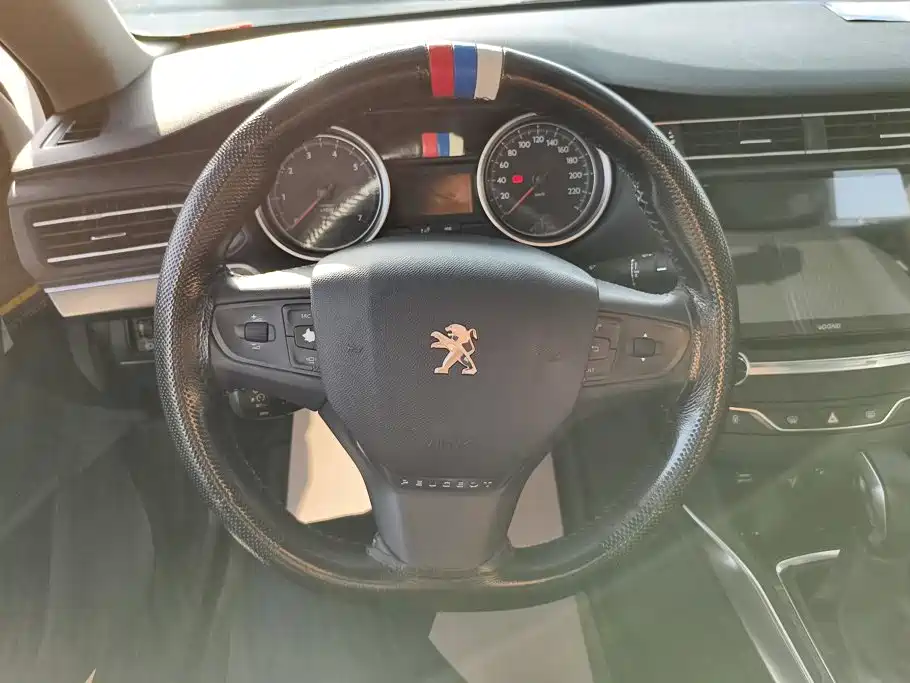 Peugeot 408 — миниатюра 15